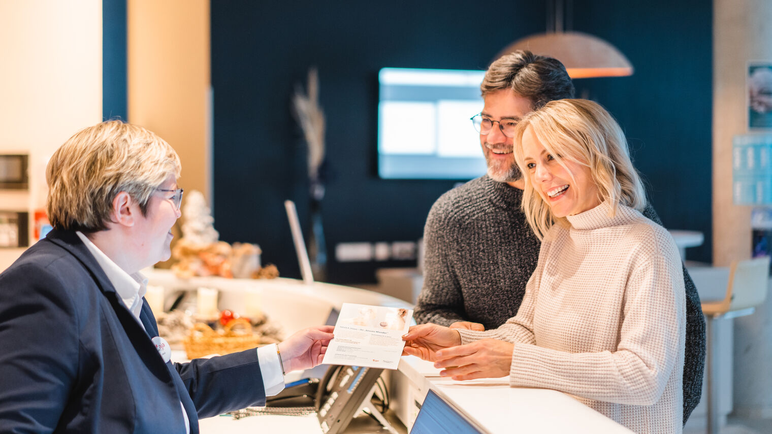 Empfangsmitarbeiter / Rezeptionist (m/w/d) - Stellenausschreibung